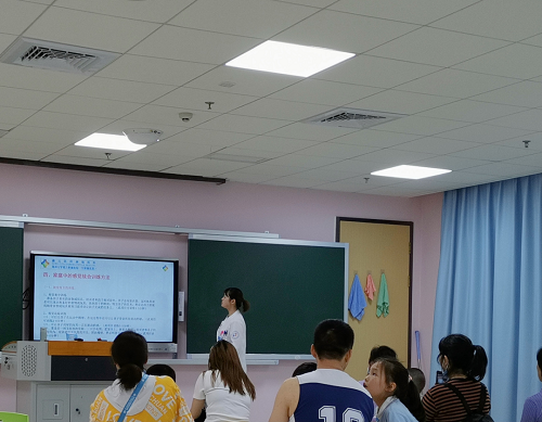 简讯|儿童康复科家长小课堂之感统家庭训练